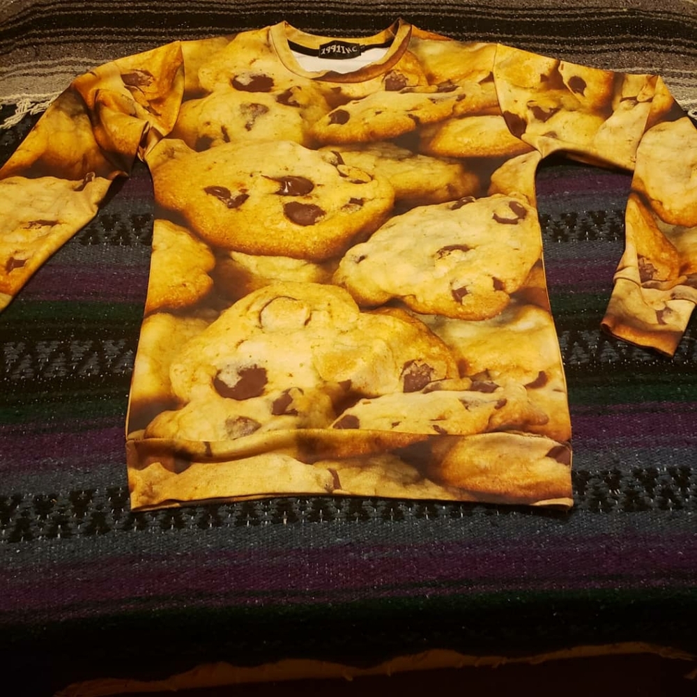 Cookie sweater